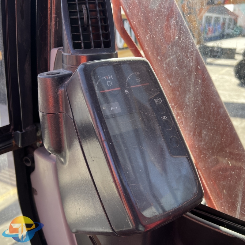 Second-hand machine ultra-low working hours CHITACHI ZX70 excavator original paint crawler excavator for sale