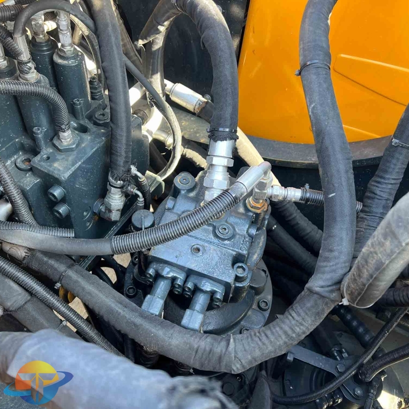 High quality and cost-effective Hyundai 220LC-9S excavator crawler excavator almost new in stock at a low price