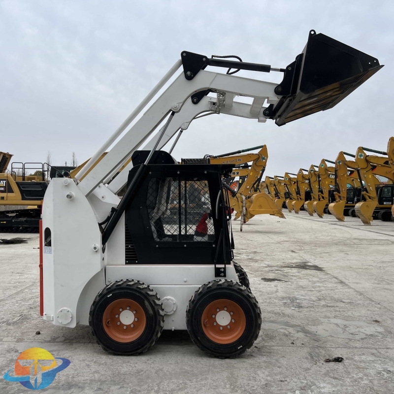 Lightly used Skid steer ZT18 high quality guarantee low price