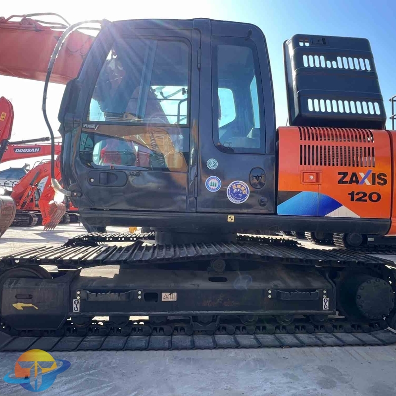 Small excavator Hitachi ZX120 second-hand excavator construction machinery high quality low price for sale