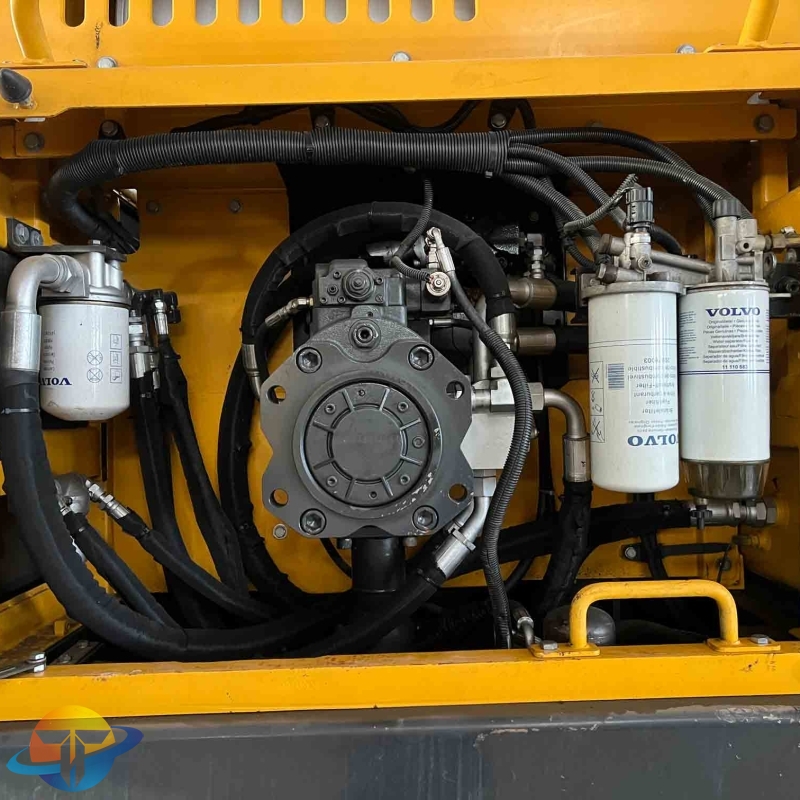 VOLVO EC480 90% New Used Crawler Excavator For Sale Strong And Durable For Heavy Work