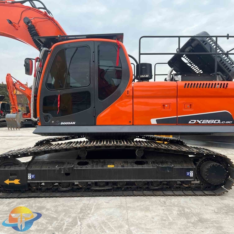 Second-hand Doosan DX260LC-9C excavator direct sale low price for sale Unmatched value Welcome to inquire