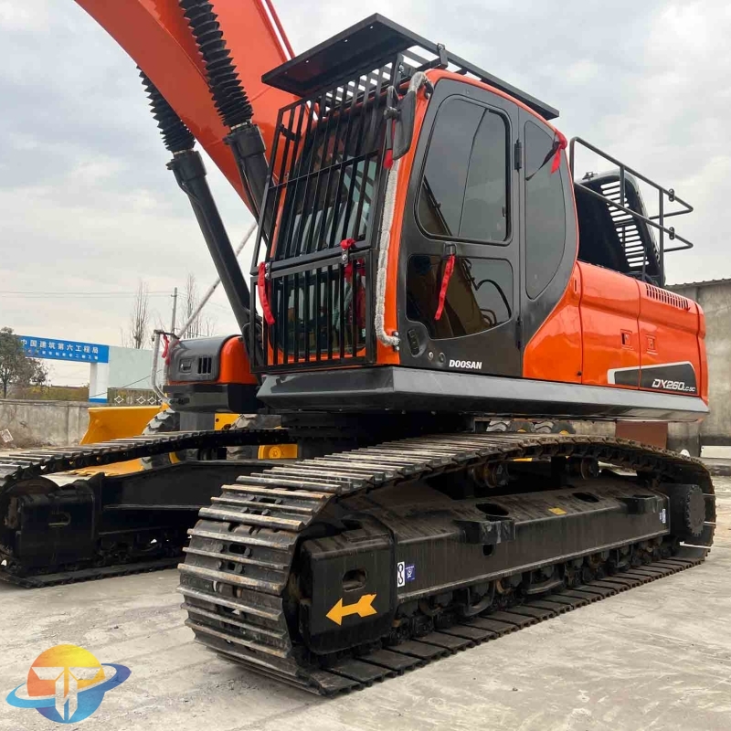Second-hand Doosan DX260LC-9C excavator direct sale low price for sale Unmatched value Welcome to inquire