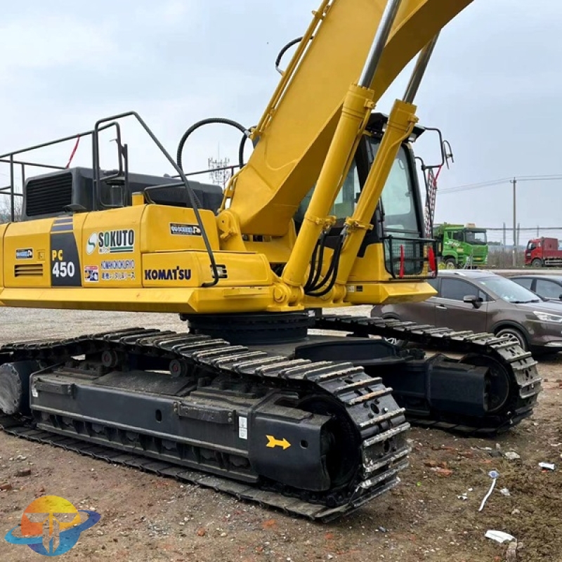 Second-hand Komatsu PC450-7EO excavator engineering equipment with low energy consumption is highly recommended
