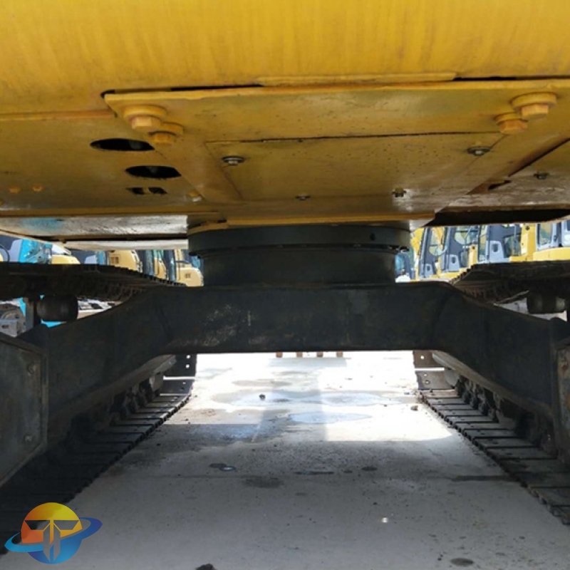 Used Komatsu PC60-7 excavator in good condition and acceptable price