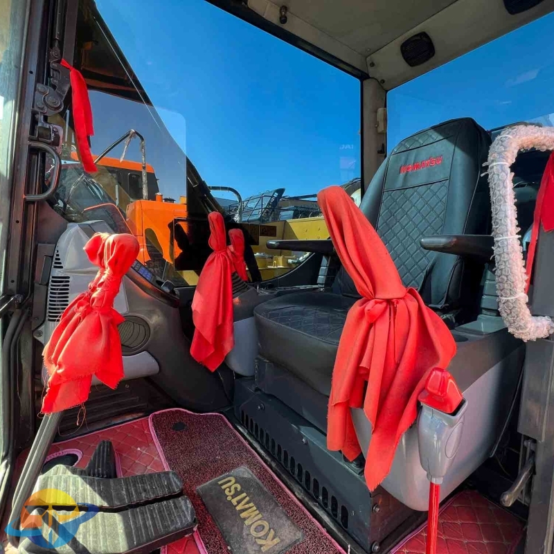 Spot sales of used excavators Komatsu PC70-8 excavator crawler excavator is hot selling