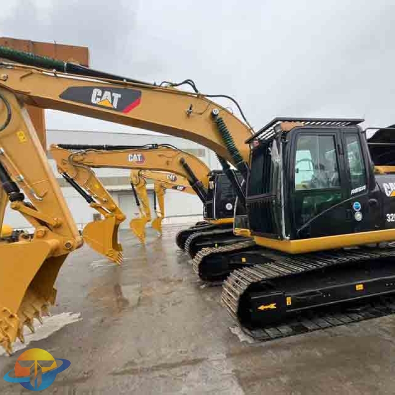 Caterpillar CAT320D2L excavator with C7 engine: High fuel efficiency, low maintenance costs, and available for sale.