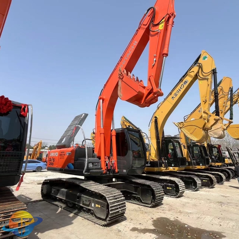 Hitachi ZX200 excavator Earthmoving machinery Used crawler excavator for sale