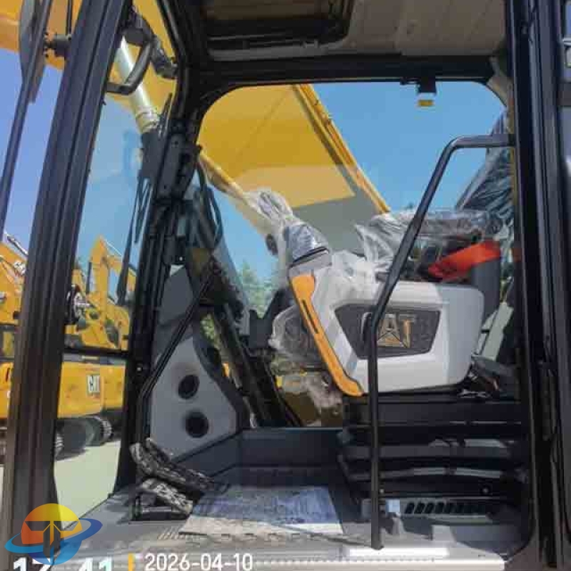 The all-new Caterpillar 320 excavator, Caterpillar's most popular crawler excavator, is currently on sale.