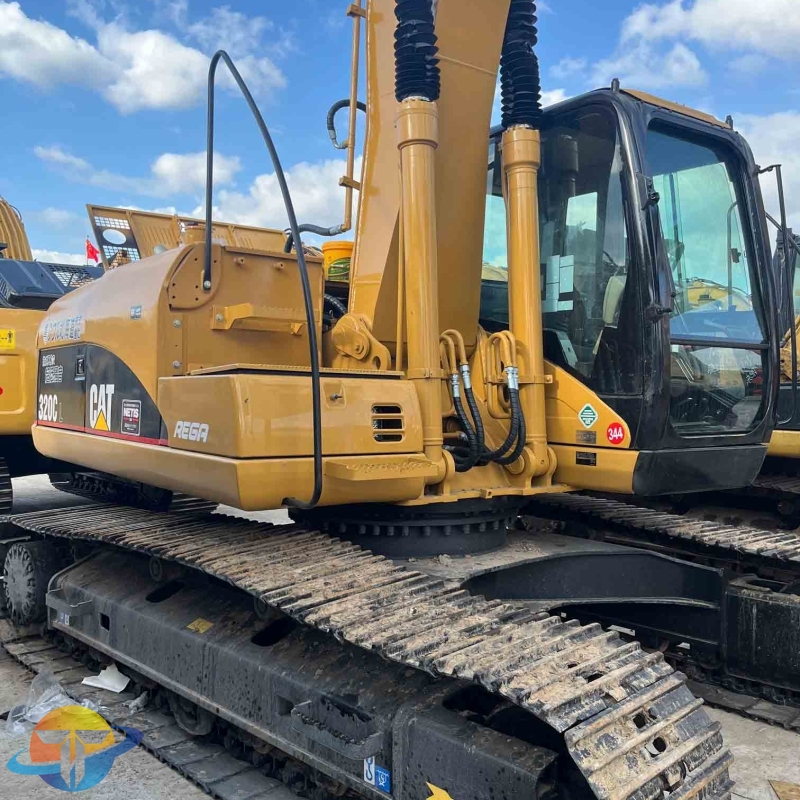 Caterpillar 320C crawler excavator used excavator is in short supply and is selling well worldwide.