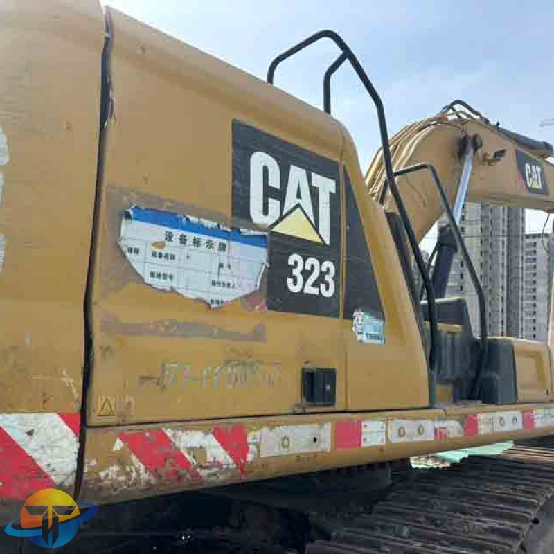 2018 Caterpillar CAT323 excavator, high-spec model, original parts, powerful and in high quality, for sale.