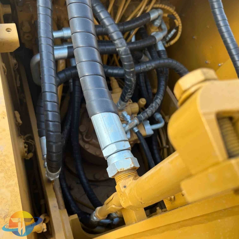 Caterpillar 320C crawler excavator used excavator is in short supply and is selling well worldwide.