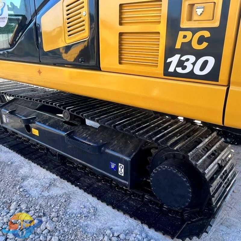 Komatsu PC130-7 excavator small excavator used construction machinery for sale