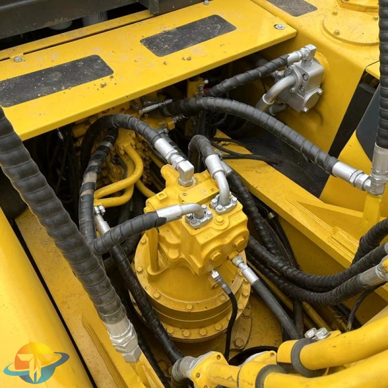 Second-hand Komatsu PC450-7EO excavator engineering equipment with low energy consumption is highly recommended