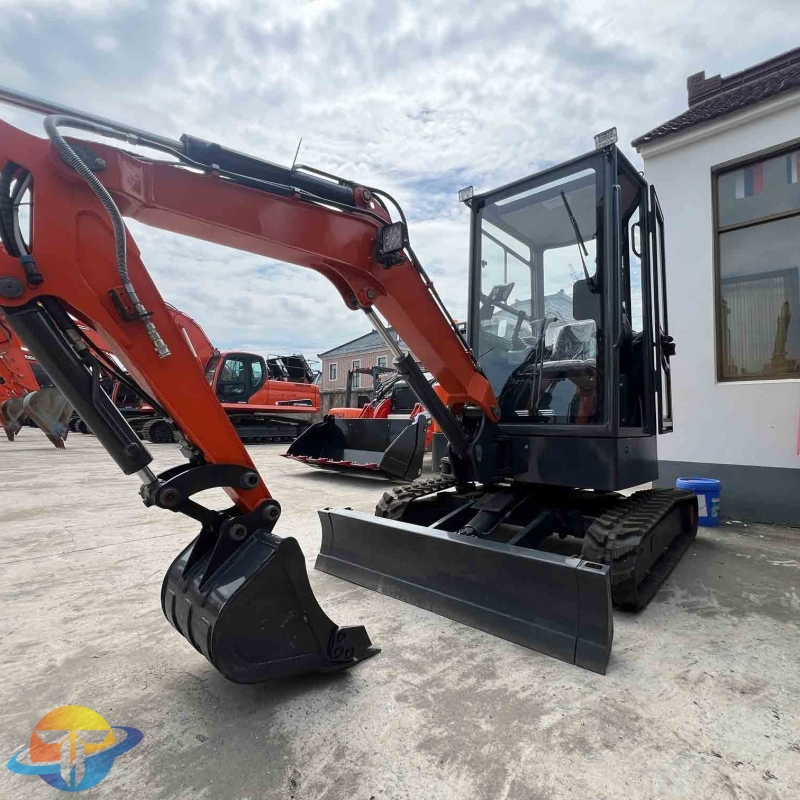 Second-hand small excavator YANMAR Mini Excavator price friendly