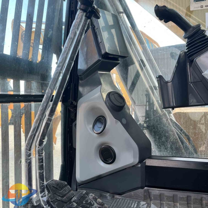 2022 genuine Caterpillar 323 excavator used construction machinery in good condition for sale.