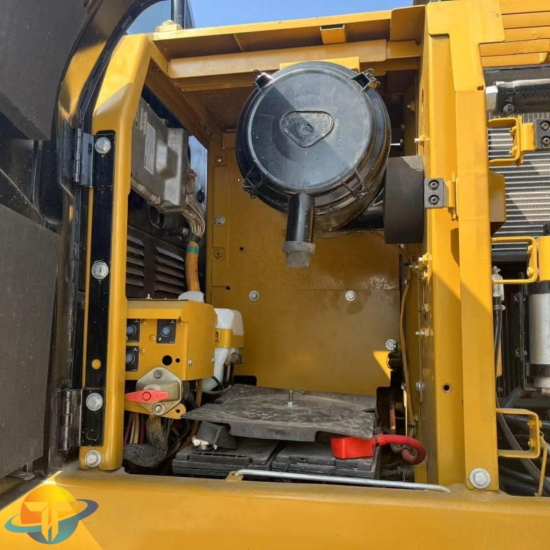 Used excavator Caterpillar 320D2L for sale with good after-sales service and favorable price