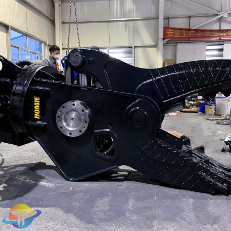 Excavator Magent Pulverizer