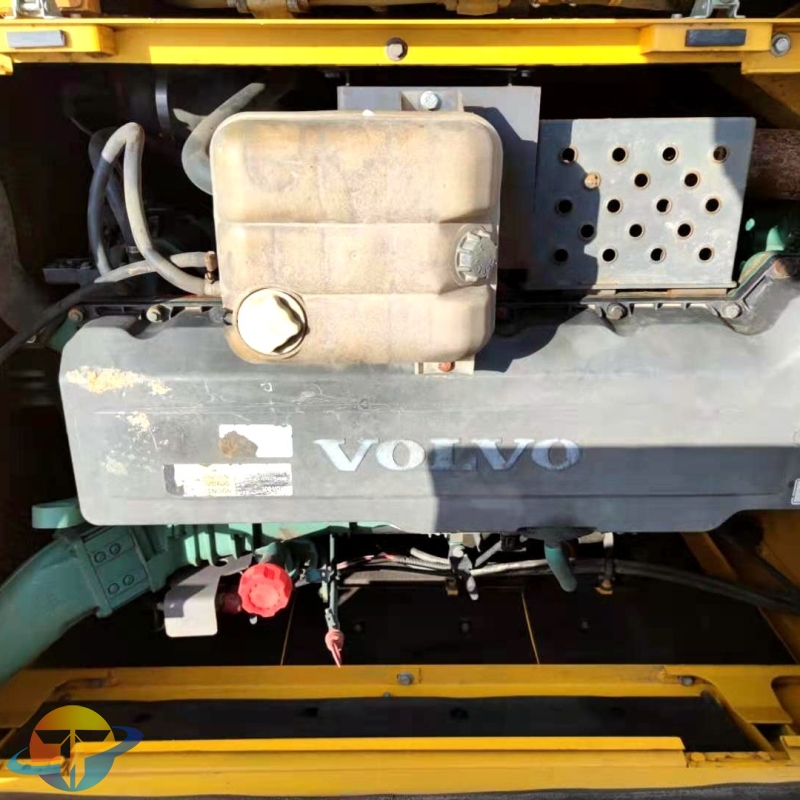 Second-hand Volvo EC380D excavator for sale at low price and high quality guarantee