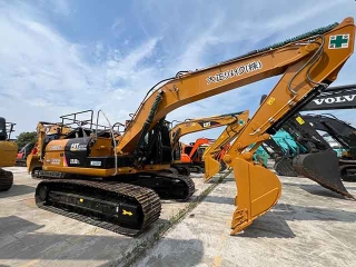Special offer second-hand excavator Caterpillar CAT323D2L excavator cheap direct sale