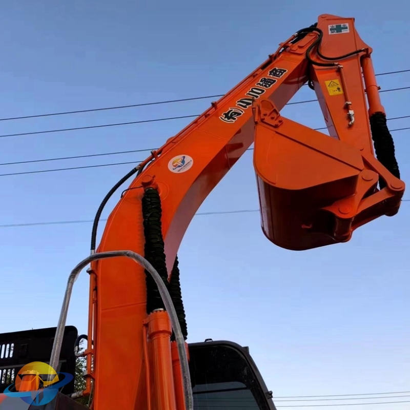 Japanese original second-hand Hitachi ZX200 excavator cheap