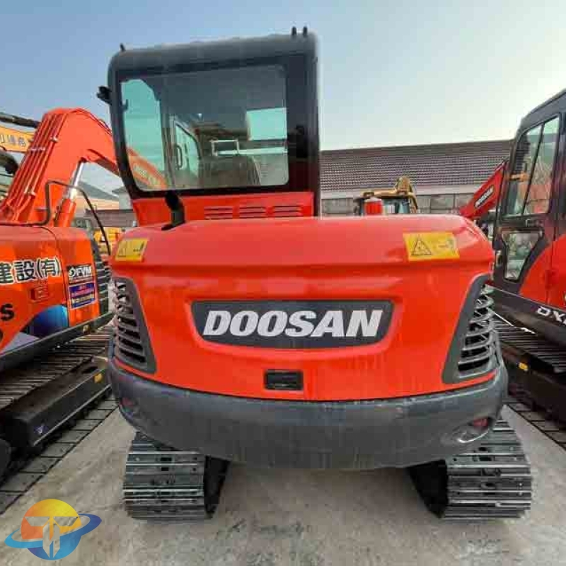 Used Doosan DX60-9C hydraulic mini excavator, suitable for small industrial projects. High quality, available for sale.