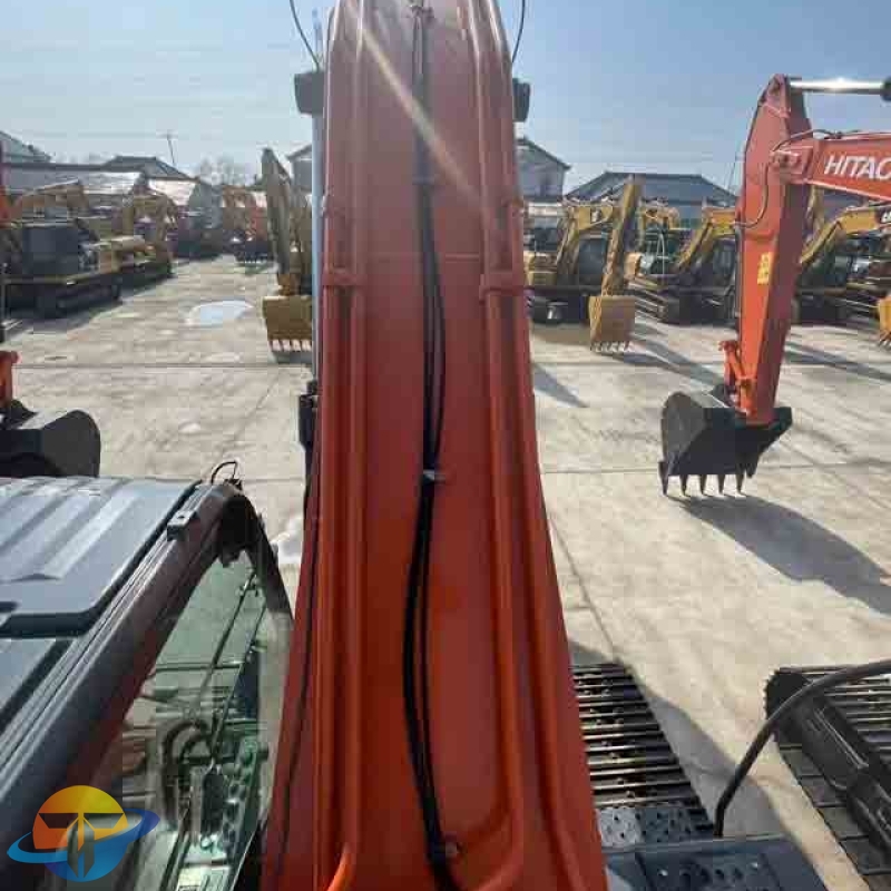 Hitachi ZX350 Used Excavator: Hot-Selling Japanese Crawler Excavator