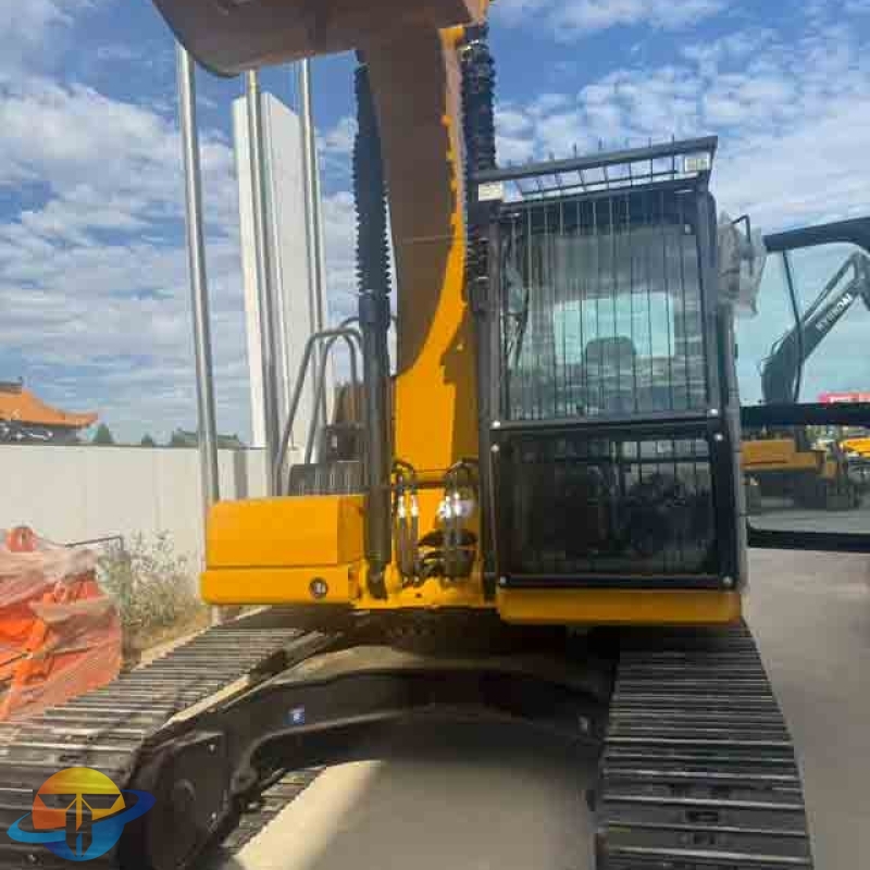 A used Caterpillar 323 tracked excavator is available for sale. It is powerful and in good condition.