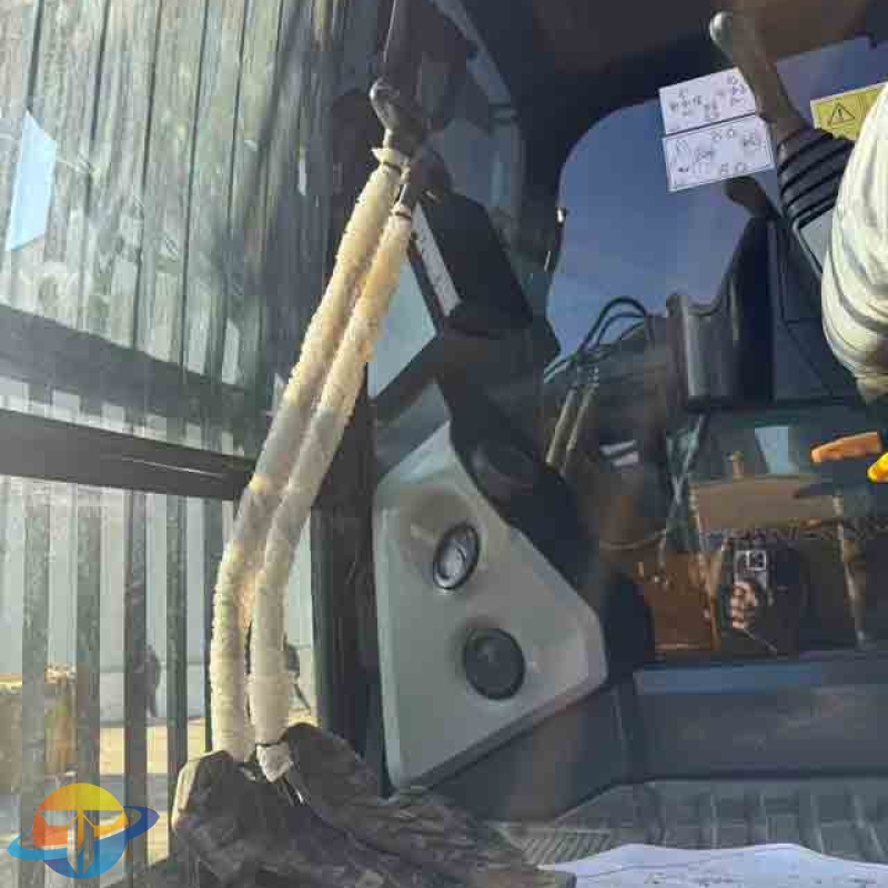 Caterpillar CAT345GC excavator, heavy-duty mining and engineering machinery, top-quality used excavator.