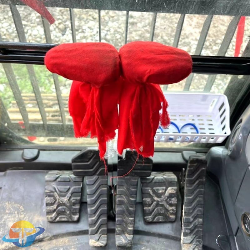 Caterpillar CAT323D2L excavator second-hand excavator with good performance and cheap price for sale