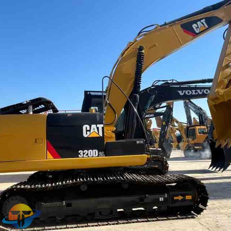 Caterpillar CAT320D2L used excavators are in good condition, priced well, and are popular worldwide.
