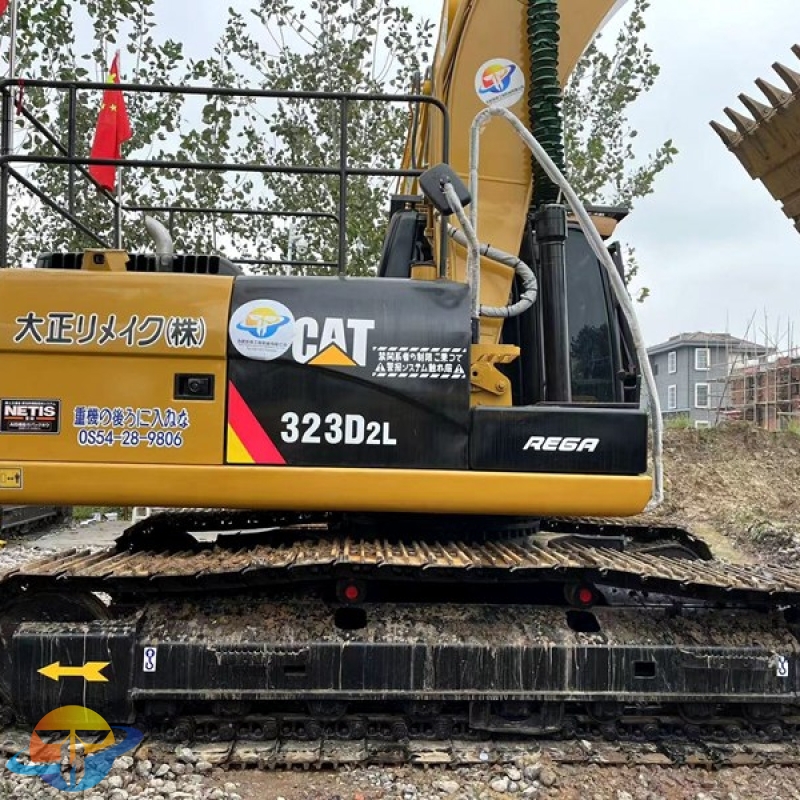 Caterpillar CAT323D2L excavator second-hand excavator with good performance and cheap price for sale