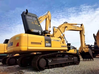 Komatsu PC350-7 excavator