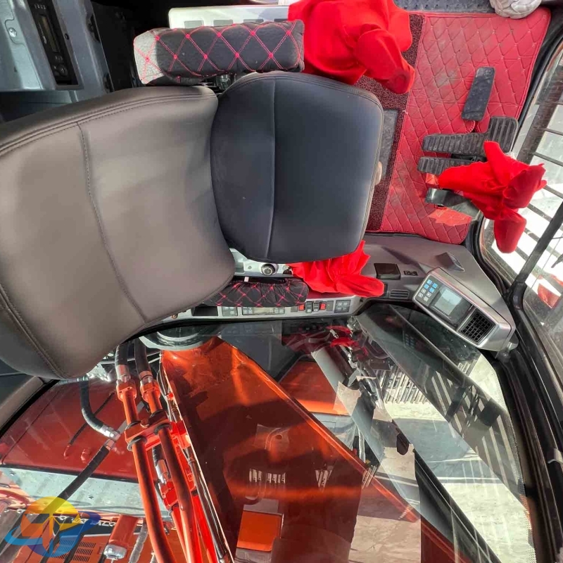 Welcome to consult Doosan DX260LC-9C excavator second-hand machine cheap price