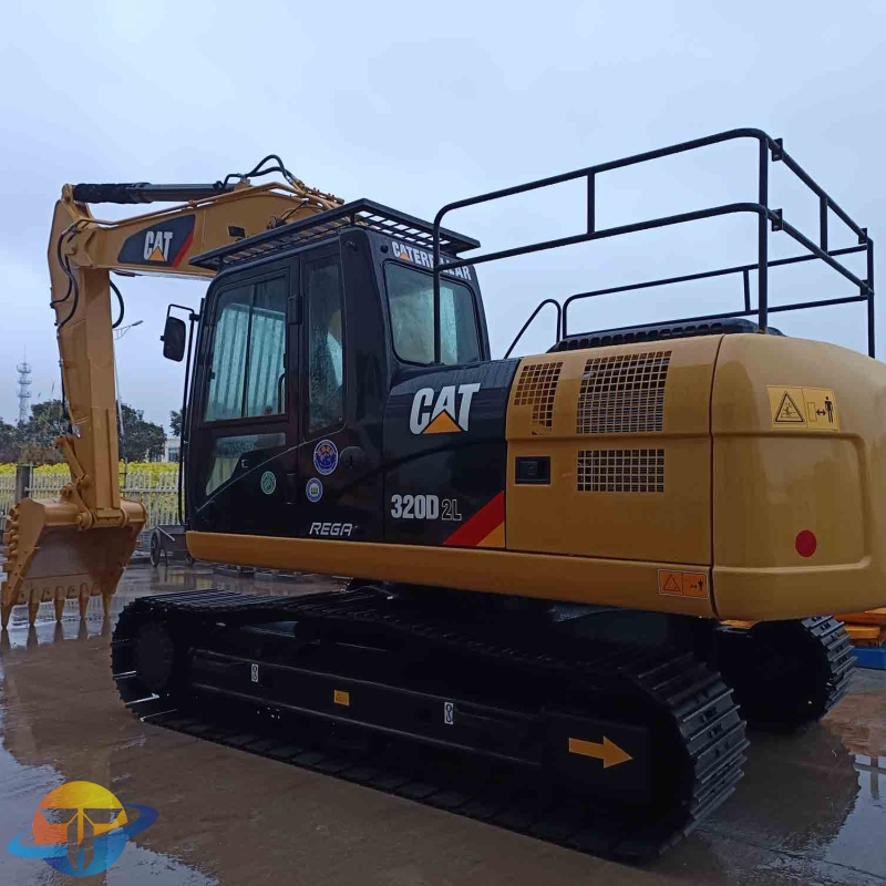 Original Japanese-Built CAT 320D2L Excavator: An Exceptional, Top-Tier Model Now Available for Sale.