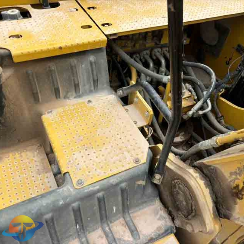 2018 Caterpillar CAT323 high-spec original used excavator, reliable quality, large earthmoving machinery.