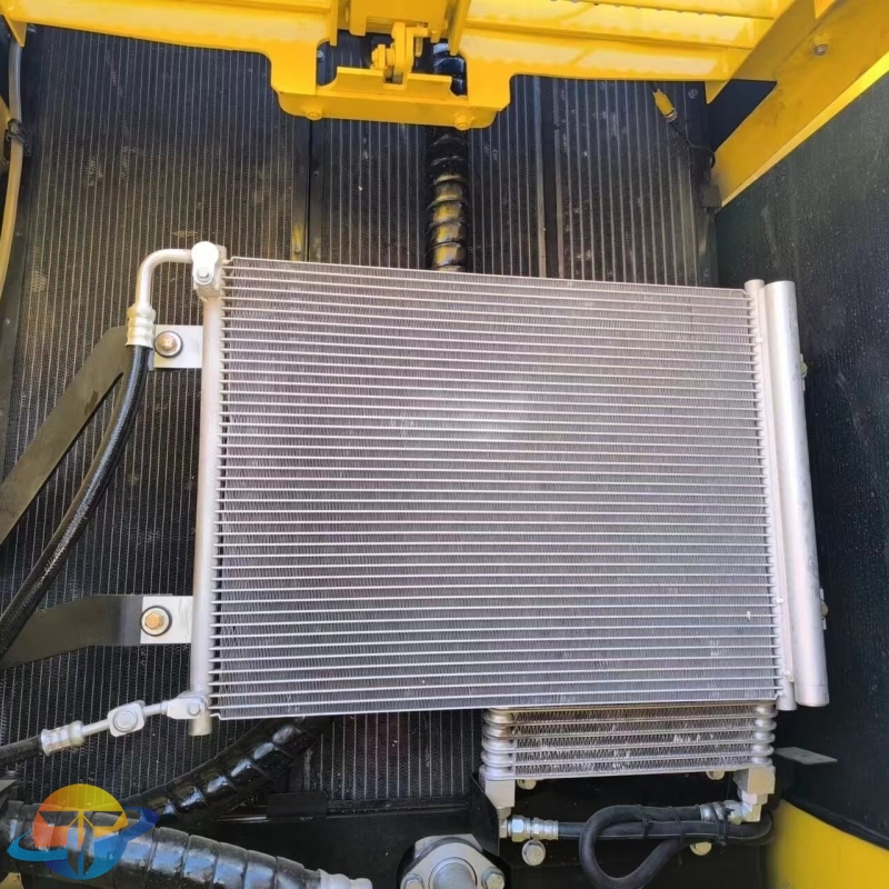 High quality original crawler excavator Komatsu PC200 excavator high quality hot sale