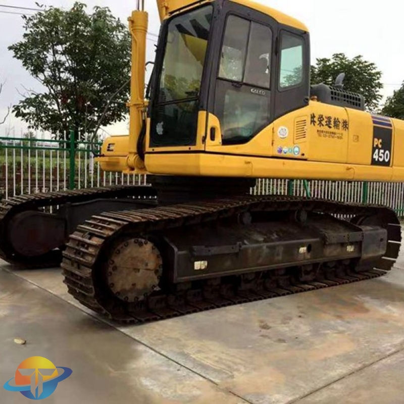 Used Komatsu PC450-7 excavator good quality product less working time