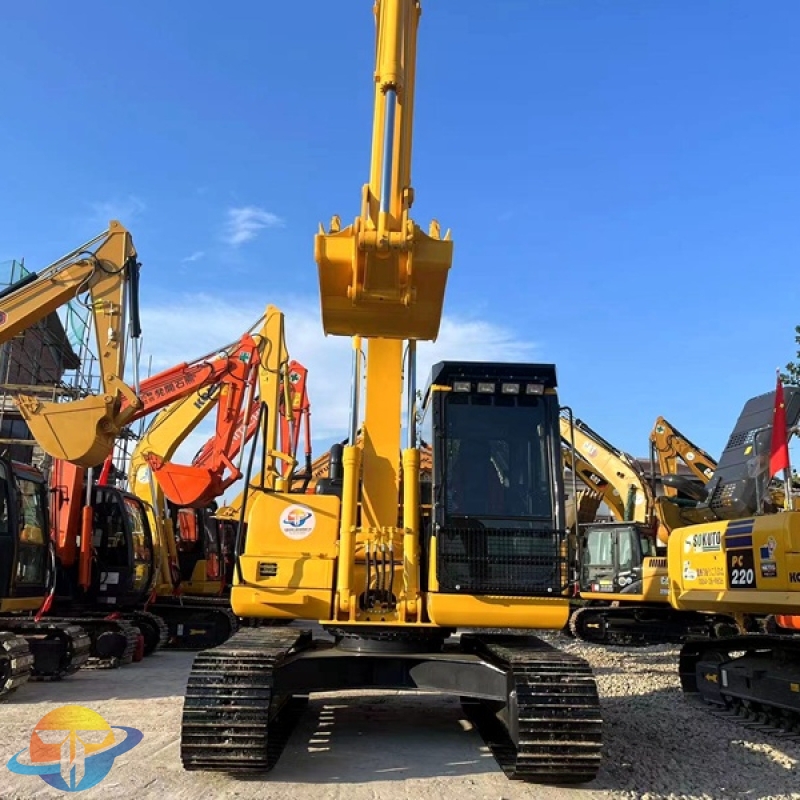 Komatsu PC130-7 excavator small excavator used construction machinery for sale