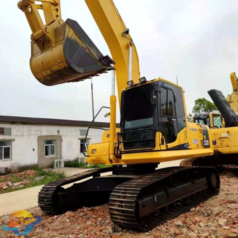used Komatsu PC220-8 excavator core parts at low price