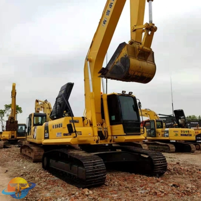 used Komatsu PC220-8 excavator core parts at low price