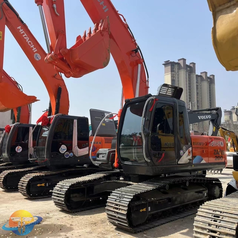 Hitachi ZX200 excavator Earthmoving machinery Used crawler excavator for sale