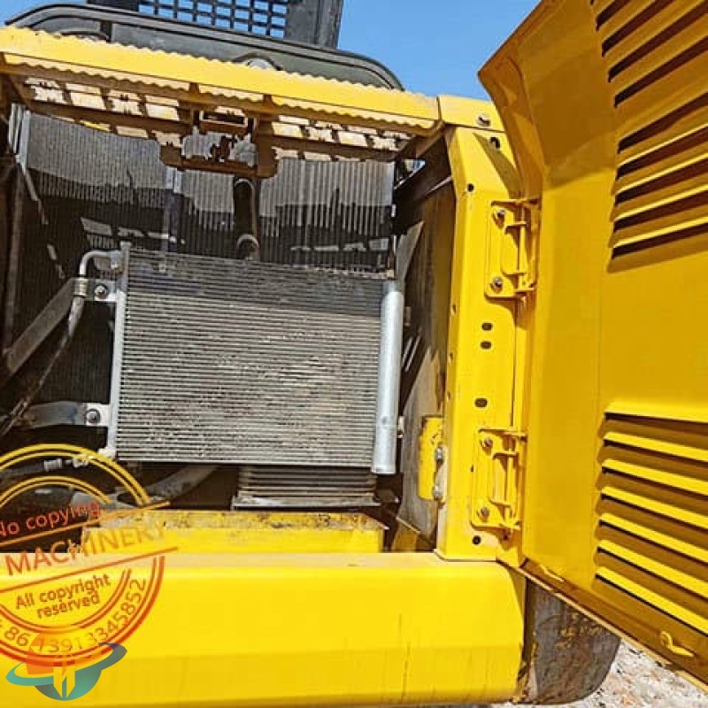 Second-hand excavator original Japanese Komatsu PC200-8M0 Excavator spot low price
