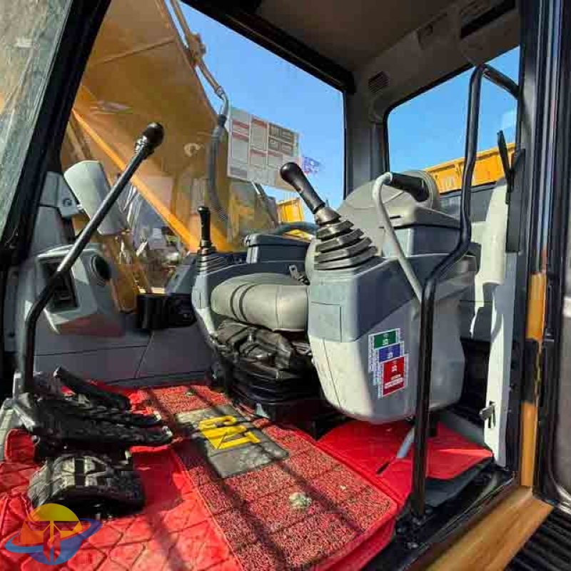 Used Caterpillar CAT320C tracked excavator, high quality, original parts for sale.