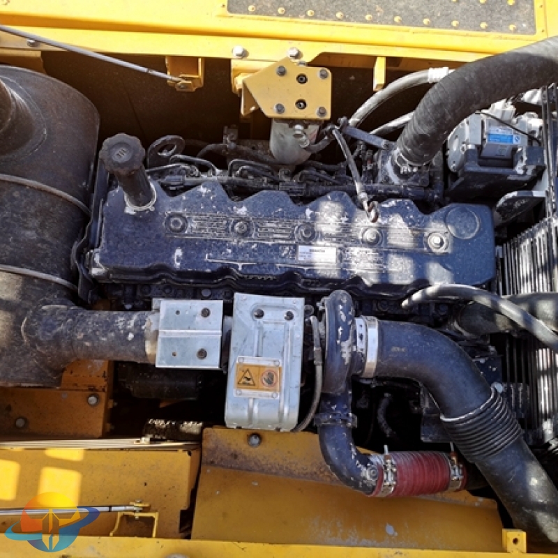 Used Komatsu PC200-8 excavator original low price