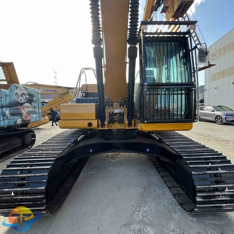 2022 genuine Caterpillar 323 excavator used construction machinery in good condition for sale.