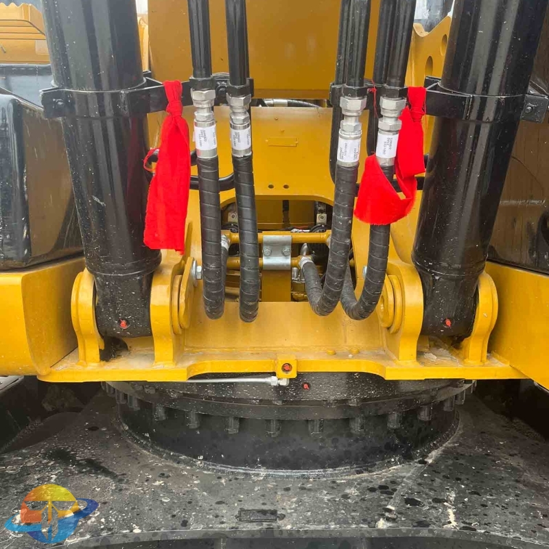 2022 Japanese original Caterpillar 323D2L direct injection excavator heavy machinery used excavator for sale.