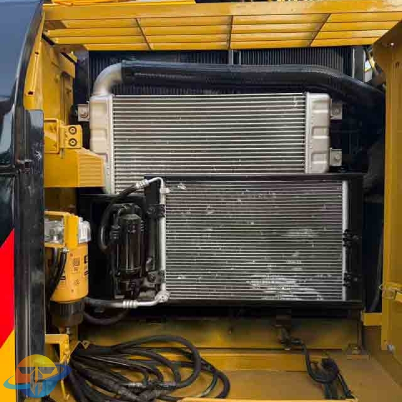 Caterpillar CAT320D2L excavator, an ideal choice for high-quality construction and mining machinery, is available for sale.