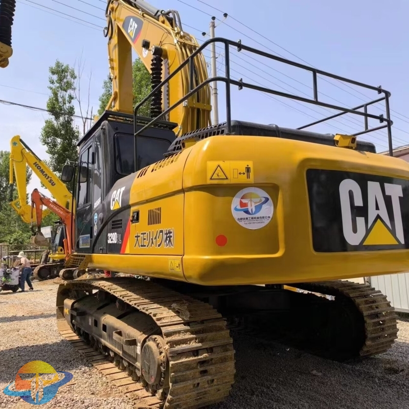 Well maintained second-hand excavator Caterpillar 329D2L excavator is cheap and easy to operate