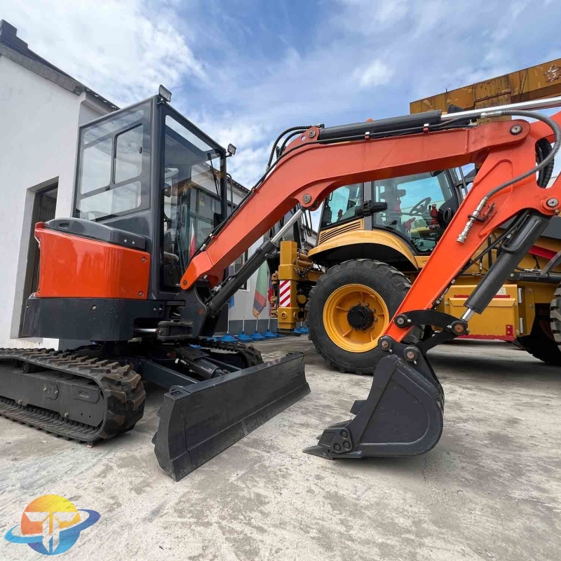 Second-hand small excavator YANMAR Mini Excavator price friendly